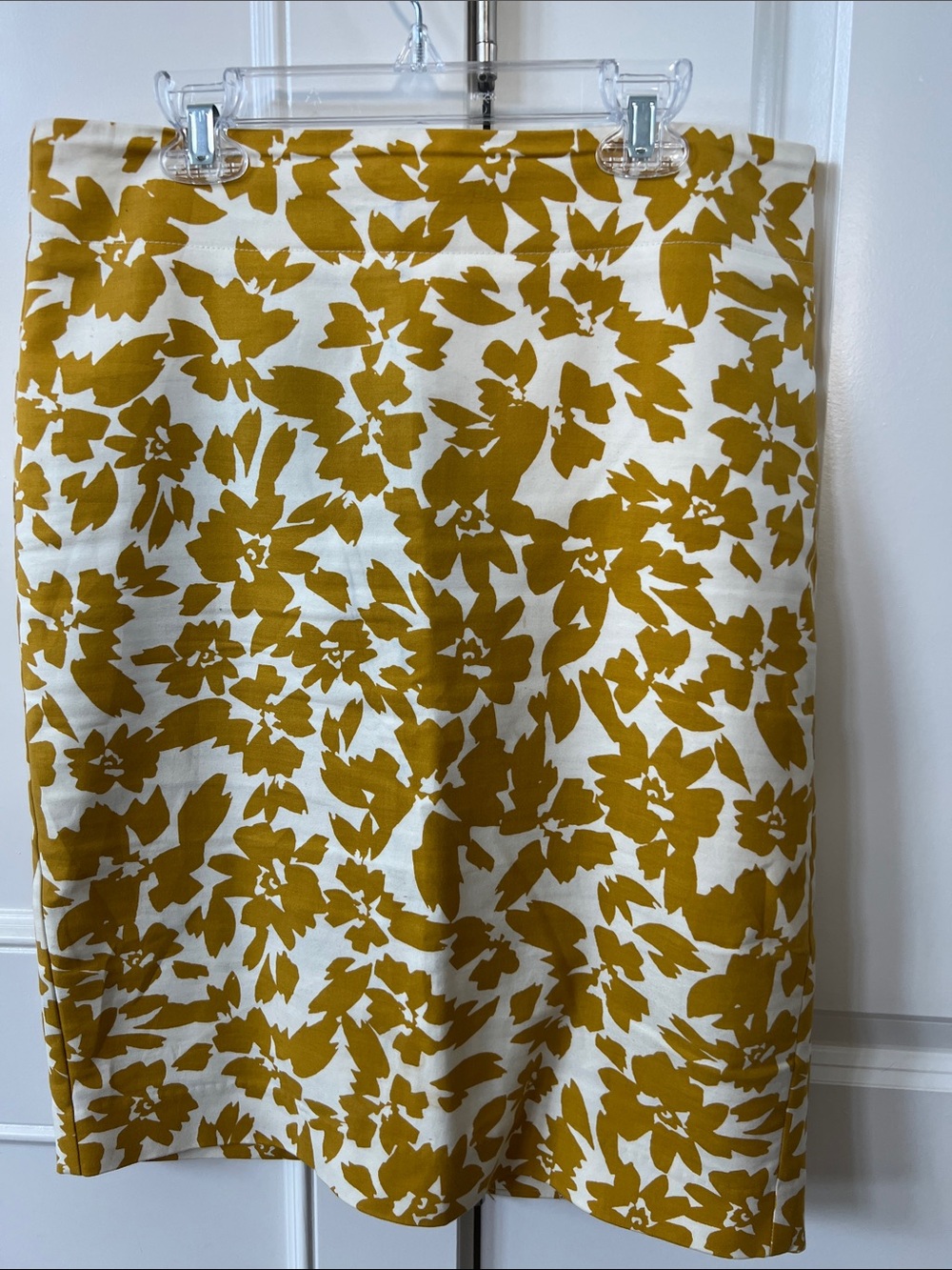LOFT White and Mustard Floral Pencil Skirt